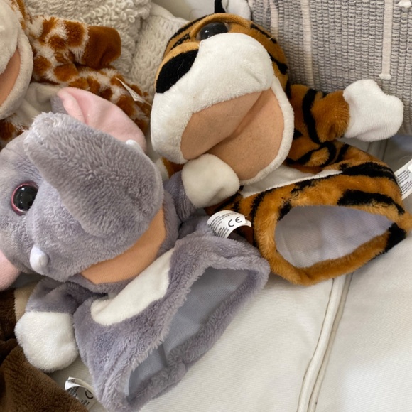 Kellytoy Hand Puppets - Picture 3 of 3